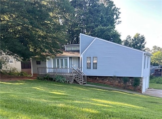 102 Bascomb Dr, Woodstock, GA 30189