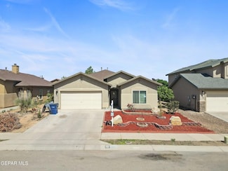 2920 Pino Triste Dr, El Paso, TX 79938