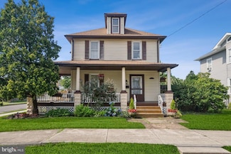 400 W 3rd St, Florence, NJ 08518