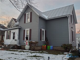 328 E Madison St, Gibsonburg, OH 43431