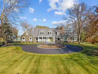 104 Limekiln Dr, Neenah, WI 54956