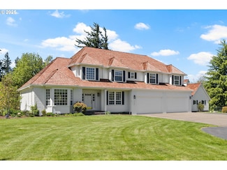 1136 Rosemont Rd, West Linn, OR 97068