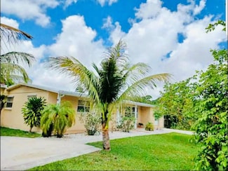 279 Hach Ln, West Palm Beach, FL 33415