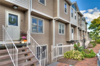 3399 Post Rd Unit 9, Warwick, RI 02886