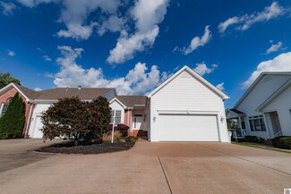 2 Village Dr E, Paducah, KY 42003