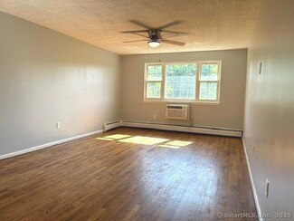 13 Sigwin Dr, Wallingford, CT 06492