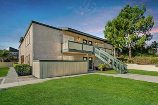 868 E Alvarado St Unit 11, Fallbrook, CA 92028
