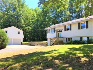 35 Smith Rd, New Sharon, ME 04955