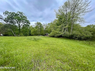 665 Camp Belle Air Rd, Sparta, TN 38583