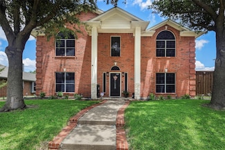 7006 Barton Creek Dr, Rowlett, TX 75089