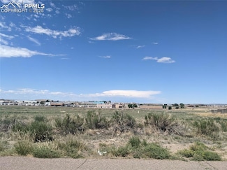 671 E Clarion Dr, Pueblo West, CO 81007