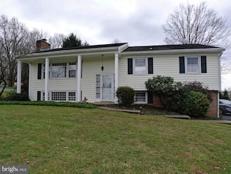 75 Park St, Stevens, PA 17578