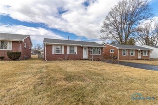 1438 Bensch Dr, Toledo, OH 43614