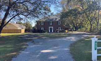 527 S Main St, Dumas, AR 71639