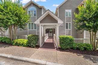 313 Glen Echo Ln Unit J, Cary, NC 27518