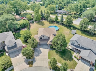 8057 W Duane Dr, Frankfort, IL 60423