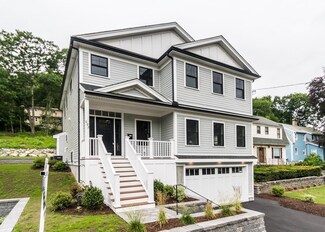 692 Lexington St, Waltham, MA 02452