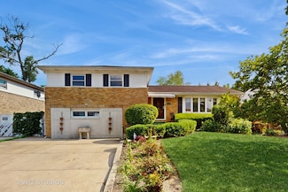 270 Concord Dr, Melrose Park, IL 60160