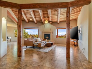 47 Caballo Viejo, Santa Fe, NM 87508