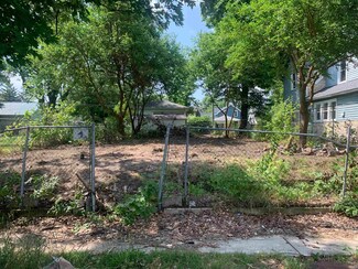 918 E Calvert St, South Bend, IN 46613