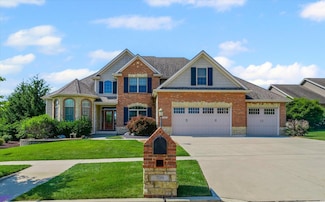 709 Lake Falls Blvd, Savoy, IL 61874