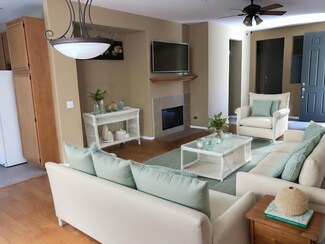 2319 Shakespeare Dr, Oxnard, CA 93033