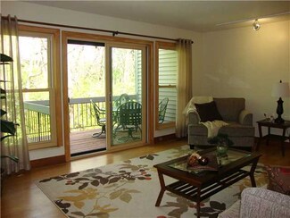 3158 Walden Ravines Unit 10, Columbus, OH 43221