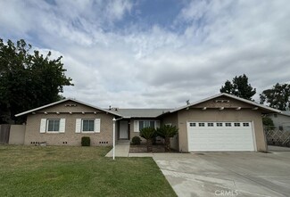 202 E Shamrock St, Rialto, CA 92376
