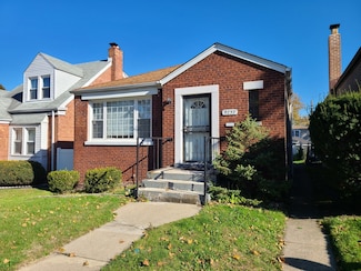 9757 S Woodlawn Ave, Chicago, IL 60628