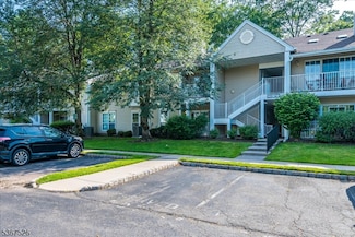 113 Lindsey Ct, Franklin Park, NJ 08823