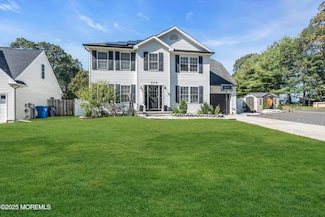 209 Gilford Ave, Island Heights, NJ 08732