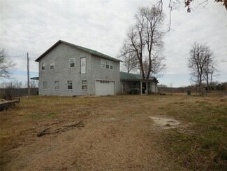 10030 Devils Den Rd, Winslow, AR 72959