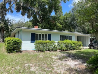 214 Azalea Cir, Palatka, FL 32177