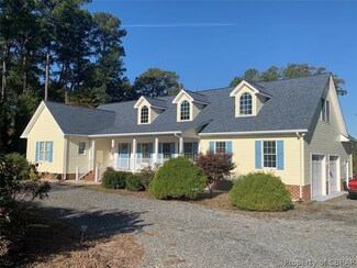293 Sun Beau Cir, Urbanna, VA 23175