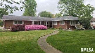 1701 Julianne Dr, Marion, IL 62959