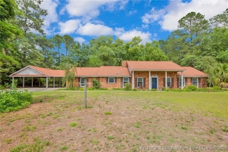 9423 Old Whiteville Rd, Lumberton, NC 28358