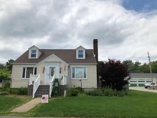 521 N 6th St, Youngwood, PA 15697