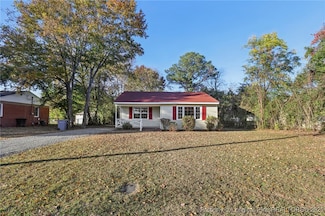 5108 Walnut Dr, Fayetteville, NC 28304