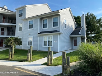 1922 Waters Edge Dr, Toms River, NJ 08753