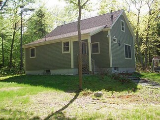 18 Old Cart Rd, Chebeague Island, ME 04017