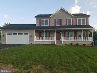 111 Fennec Fox Ln, Shenandoah Junction, WV 25442