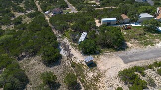 109 Scenic Harbour Dr, Lakehills, TX 78063