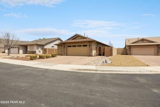 317 N La Paz St, Dewey, AZ 86327