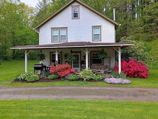 6 State Line Rd, Windsor, NY 13865