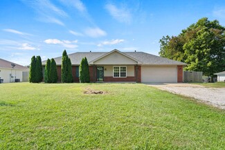 2744 E Buffalo Dr, Columbia, MO 65202