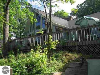 6001 Crystal Ave, Beulah, MI 49617