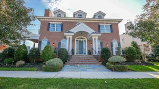 8904 Ventnor Ave, Margate City, NJ 08402