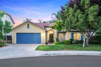 5398 W Calimyrna Ave, Fresno, CA 93722