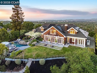 3229 Surmont Dr, Lafayette, CA 94549