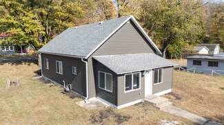 811 E Washington St, Monticello, IN 47960